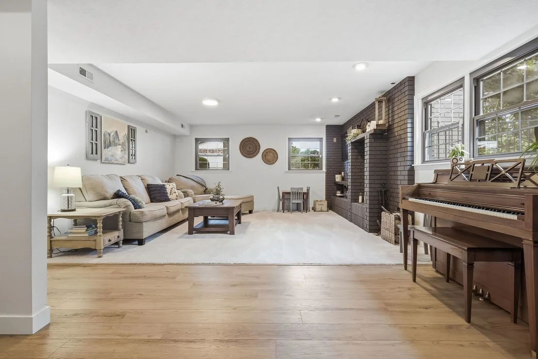 Photo of 1023 Barton Drive
