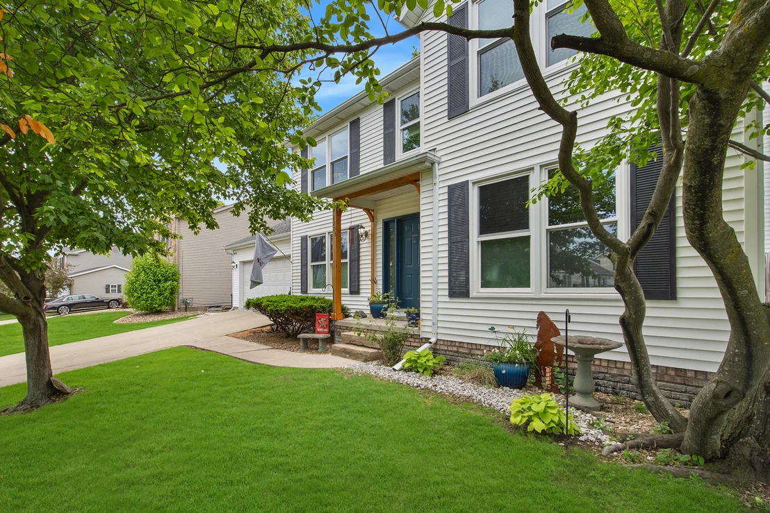 Photo of 1203 Royal Pointe Drive