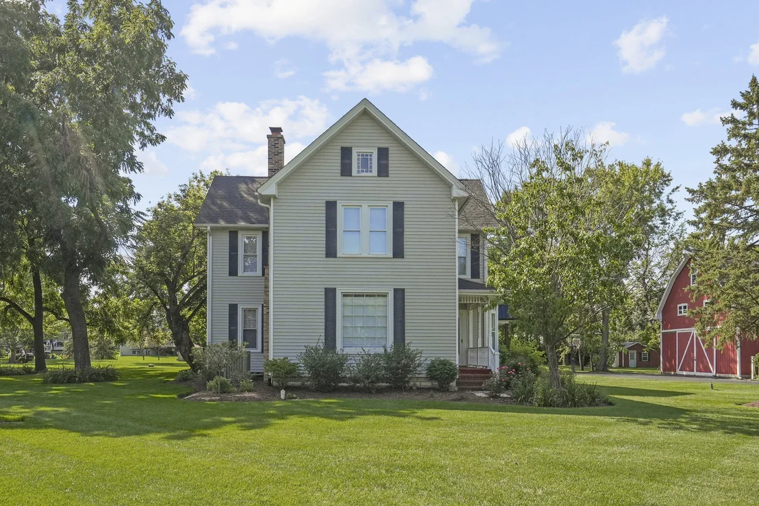 Photo of 3614 Wolf Road
