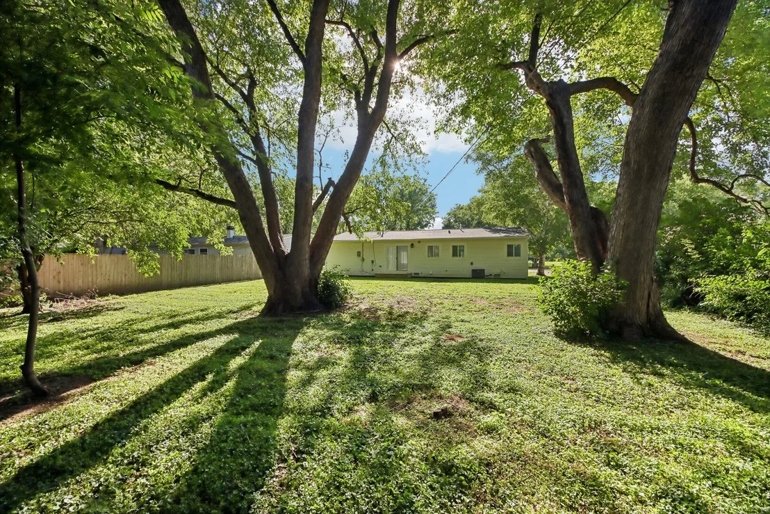 Photo of 2804 Old Oak Drive