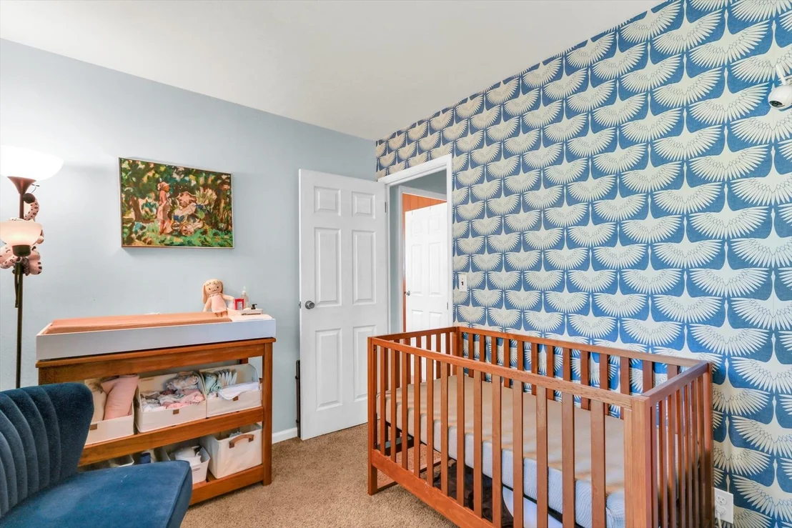 Photo of 308 S Glenn Drive