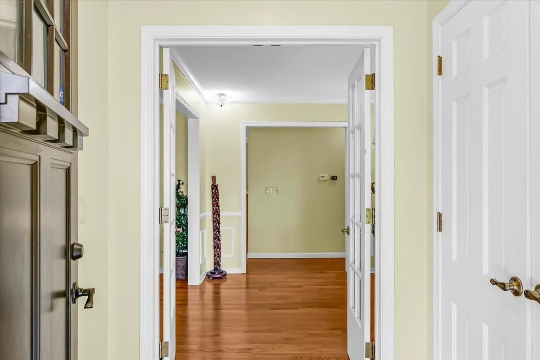 Photo of 4111 Farhills Drive