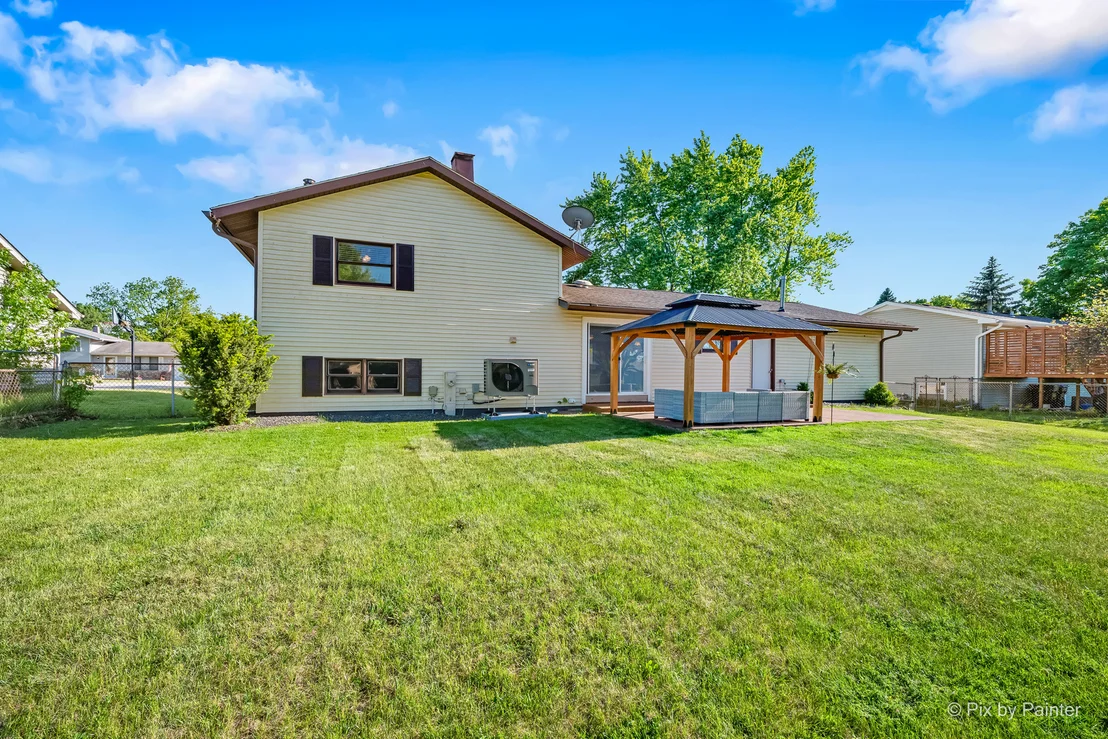 Photo of 2408 W Fairview Lane