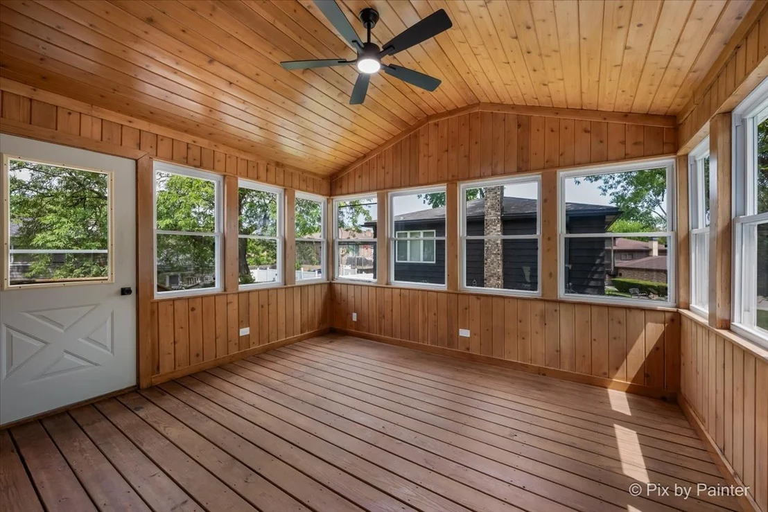 Photo of 555 Figard Lane