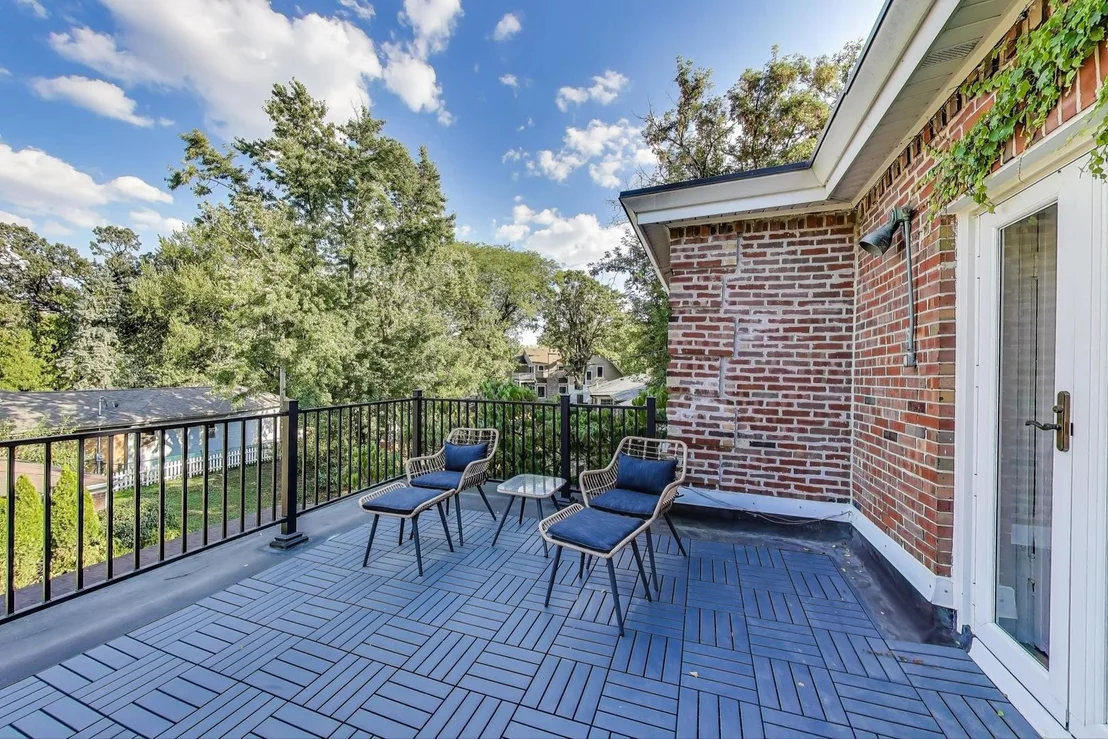 Photo of 176 Riverside Road
