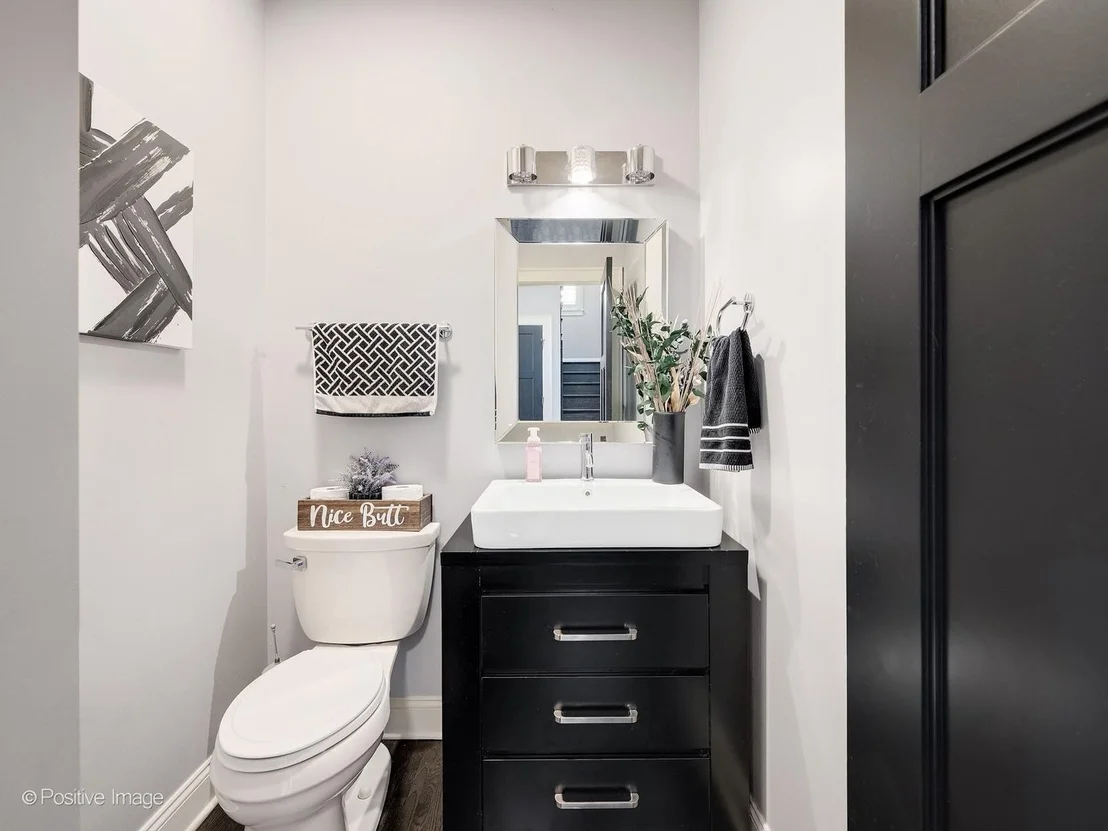 Photo of 549 W 3rd Street