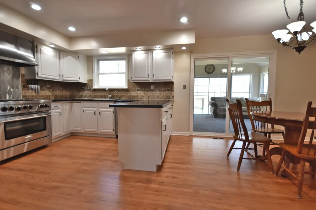 Photo of 6N264 Weber Drive