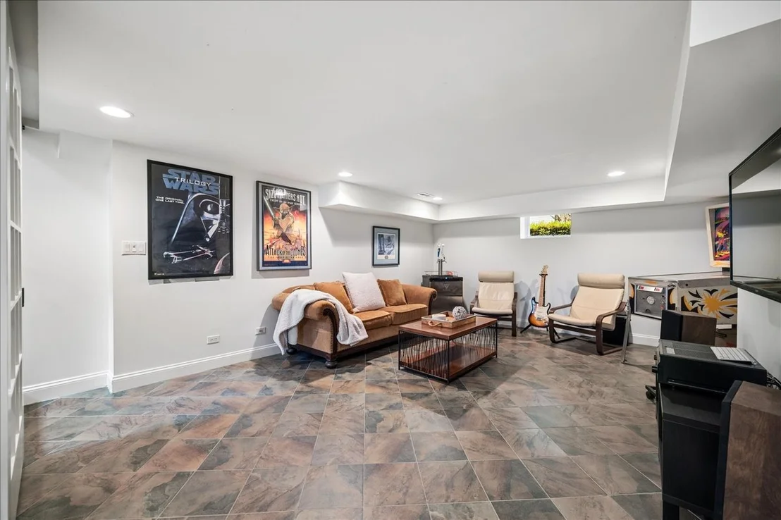 Photo of 814 Park Avenue