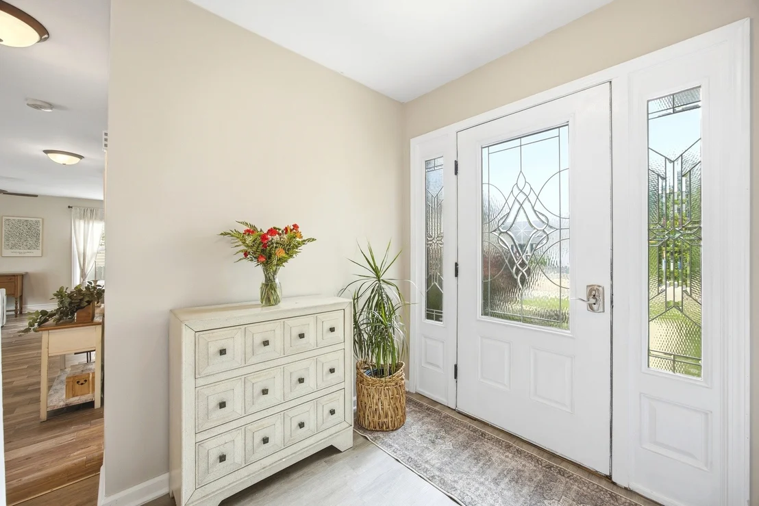Photo of 2096 Edinburgh Lane