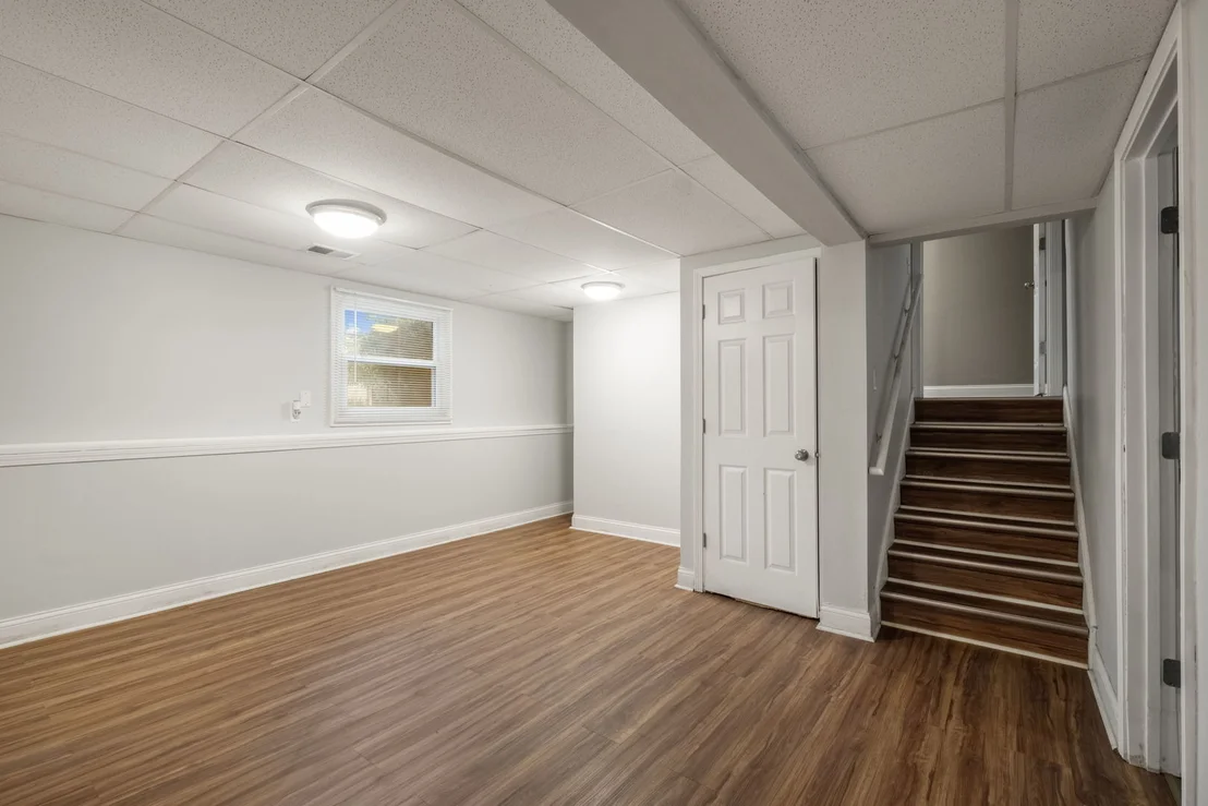Photo of 944 Carol Lane