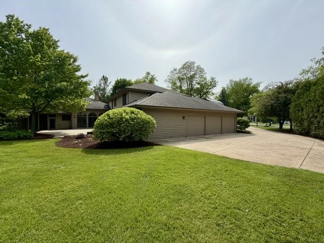 Photo of 11N071 Johnstown Road