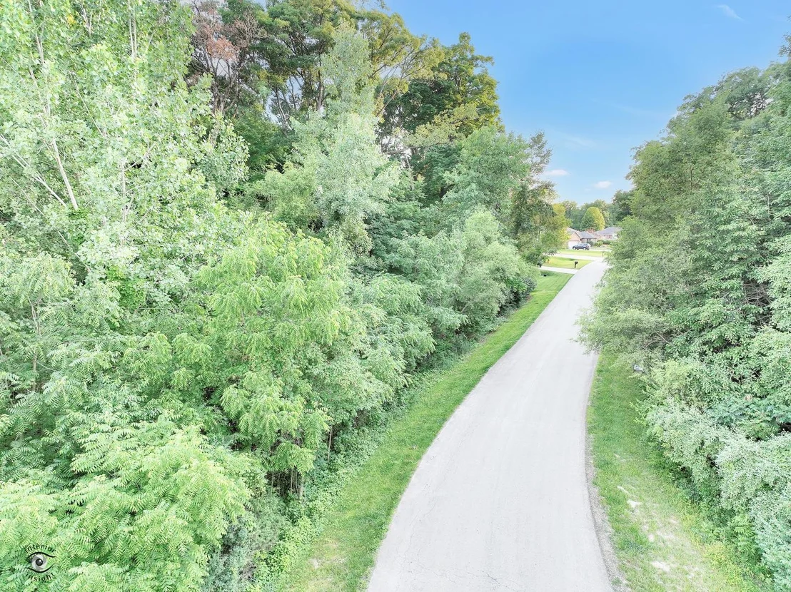 Photo of 1268 Deer Path