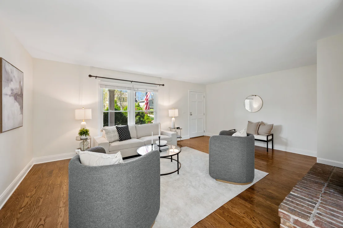 Photo of 1041 Forest Avenue