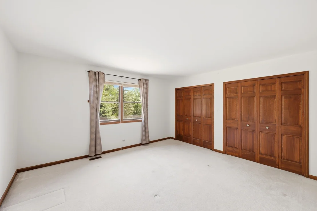 Photo of 107 Roxborough Place
