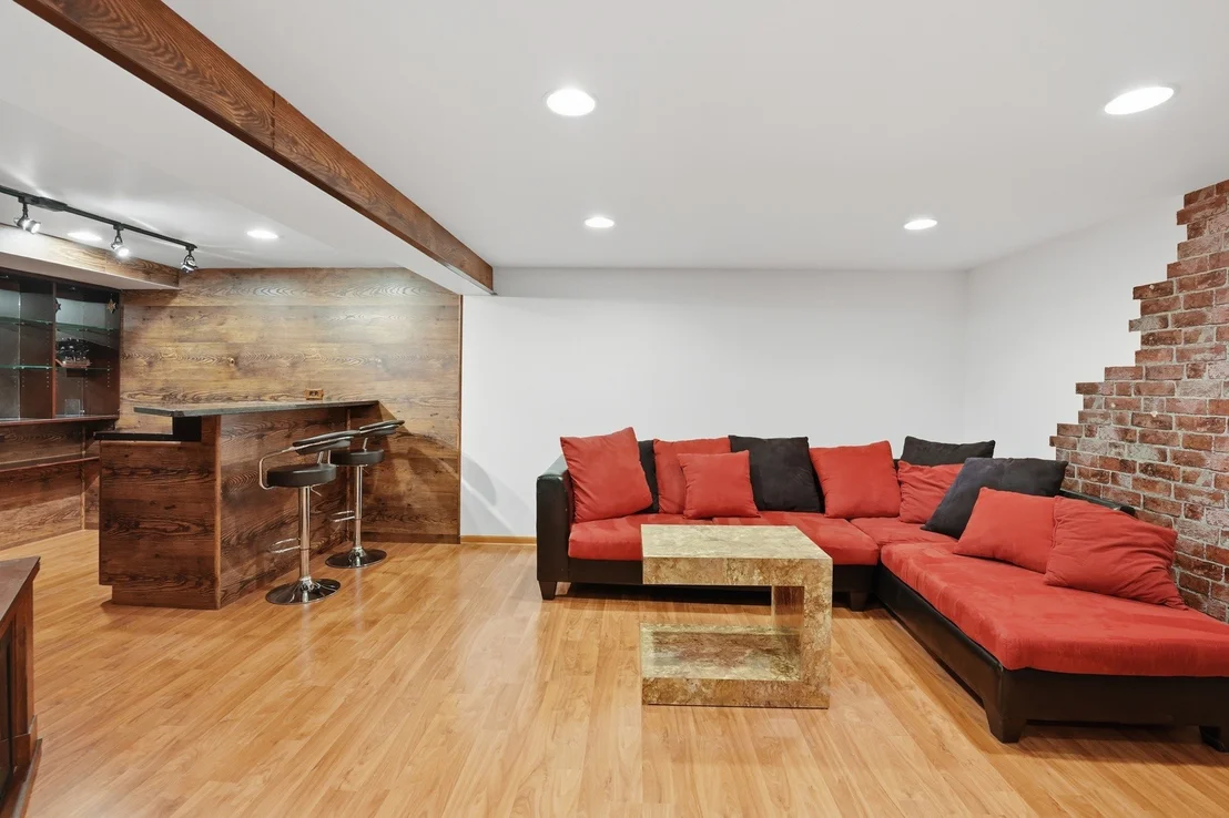 Photo of 710 Bayside Court