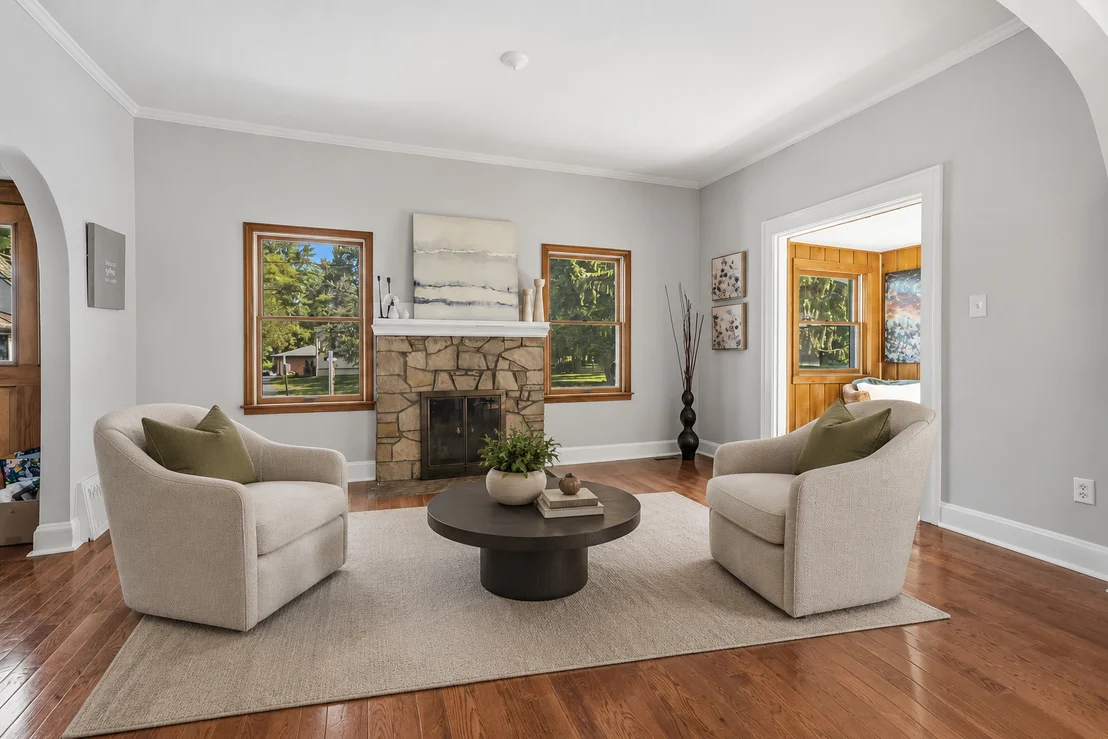 Photo of 32W183 Glos Street