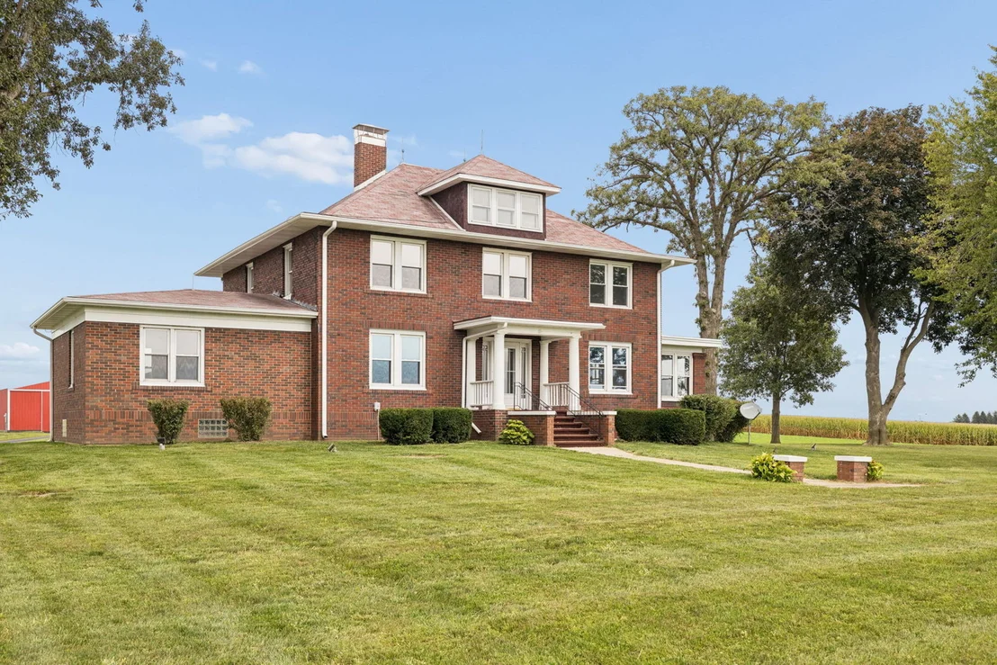 Photo of 751 N 3150 Road