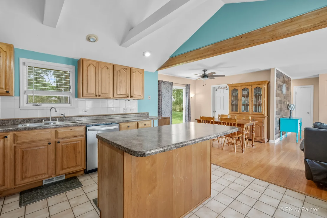 Photo of 6301 Robert Road