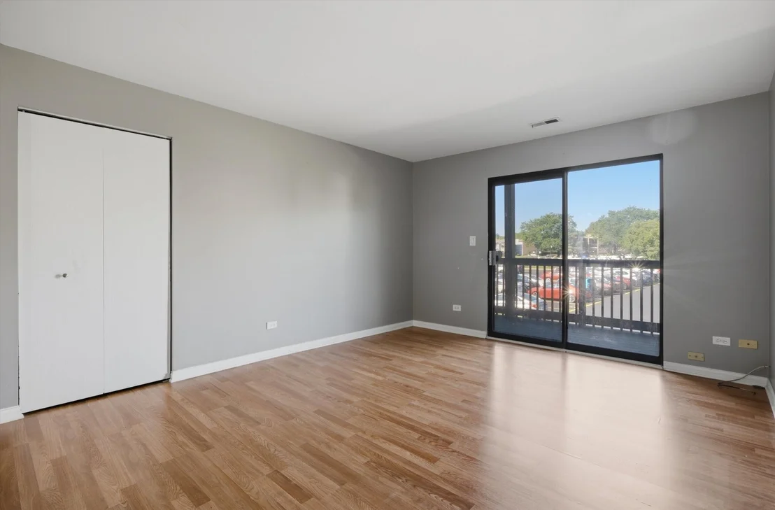 Photo of Unit M5 at 1422 Stonebridge Circle