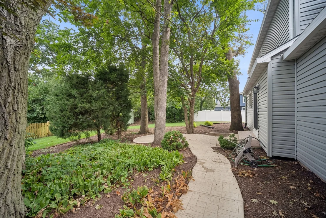 Photo of 726 Dorchester Drive