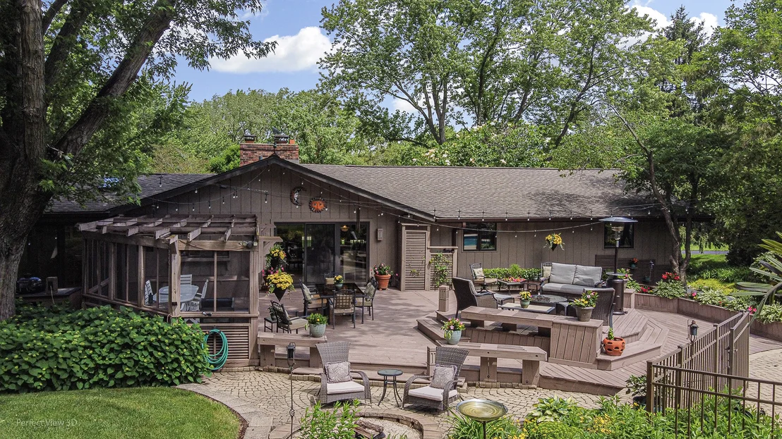 Photo of 40484 Sunset Drive N