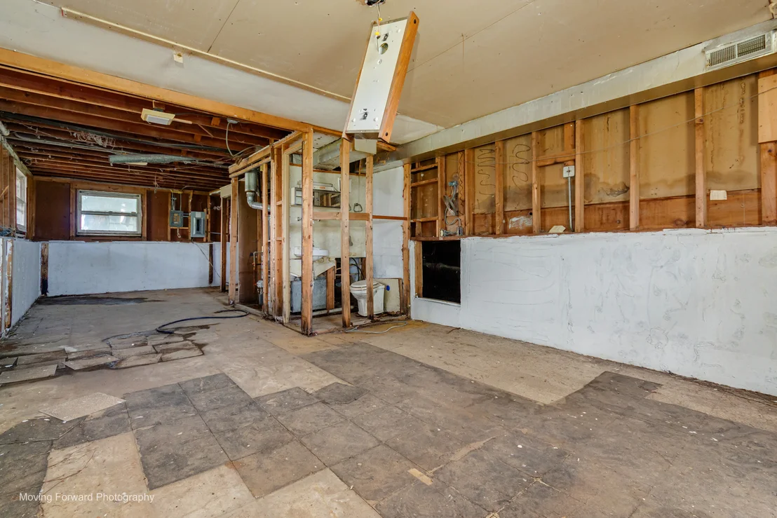 Photo of 16510 Winchester Avenue