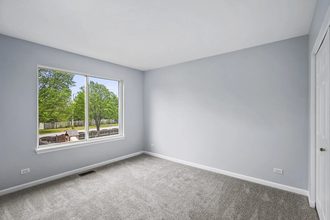 Photo of 2455 Emerson Lane