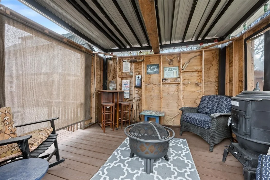 Photo of 5877 N Central Avenue