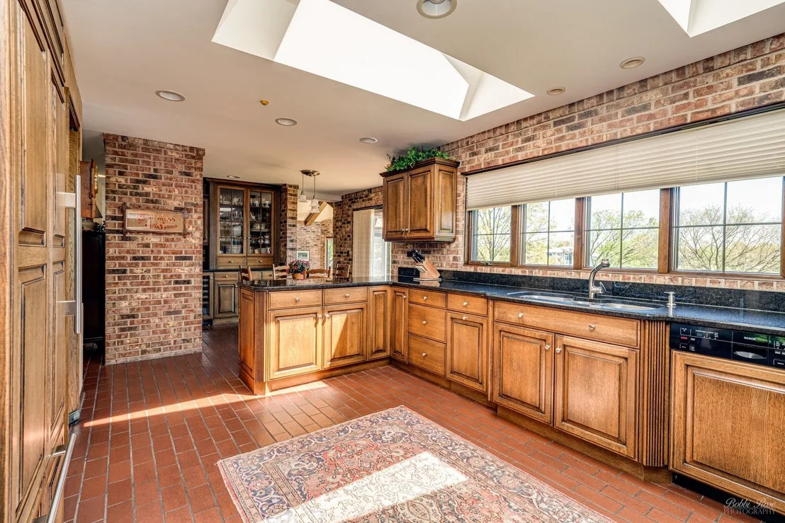 Photo of 1825 CLOVER Drive