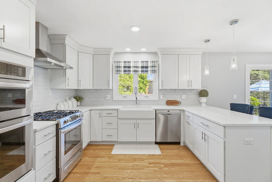 Photo of 1260 CROMWELL Lane