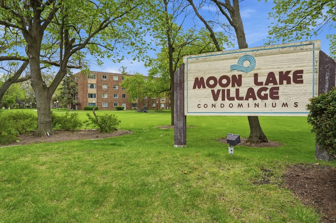 Photo of Unit 205 at 1500 Robin Circle