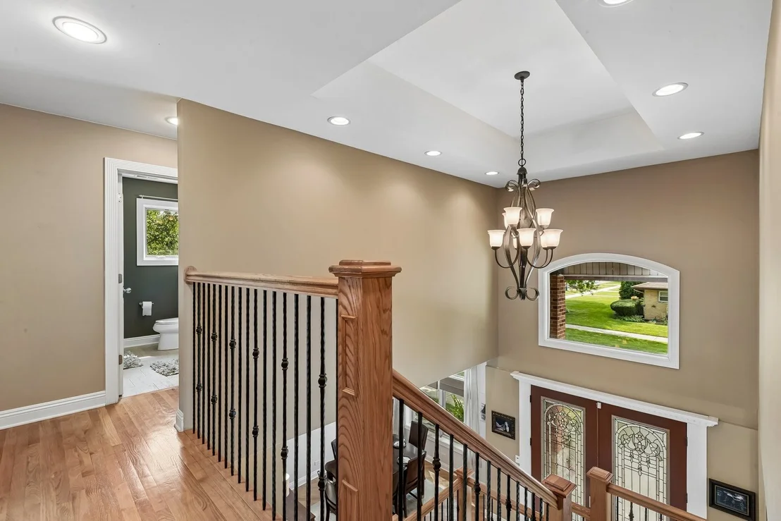 Photo of 610 W Lonnquist Boulevard
