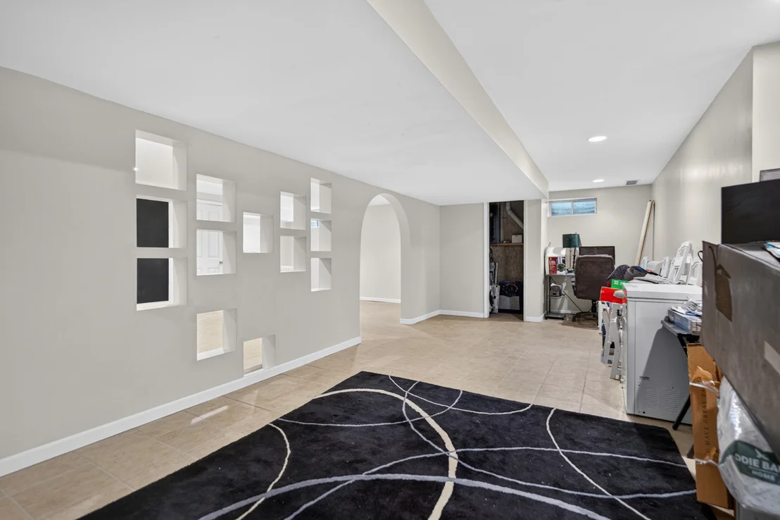 Photo of 9176 Forest Ridge Drive