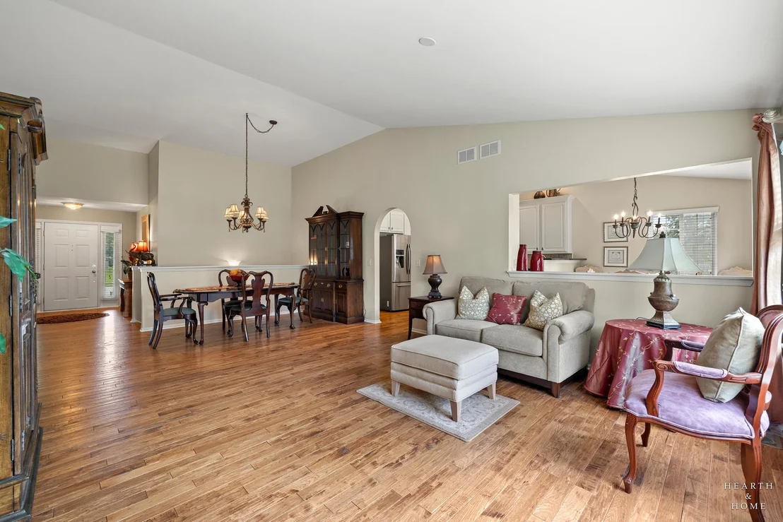 Photo of 1352 Evergreen Lane