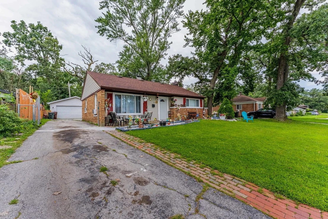 Photo of 355 Oswego Street