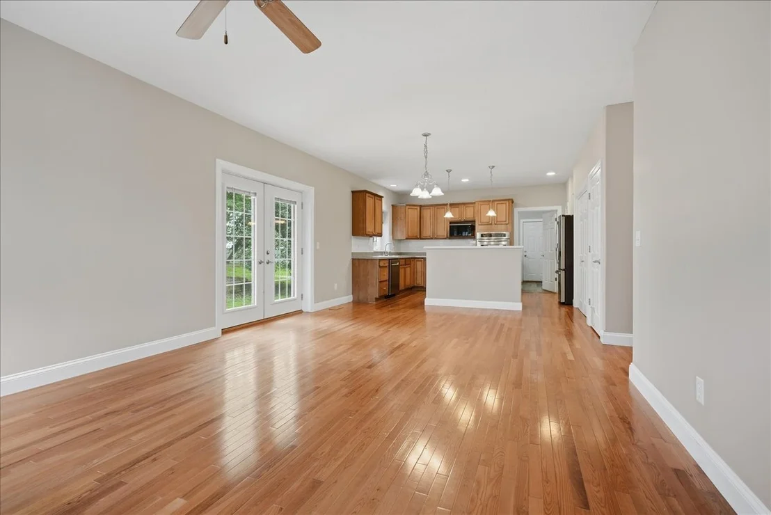 Photo of 2202 Bloomingdale Road