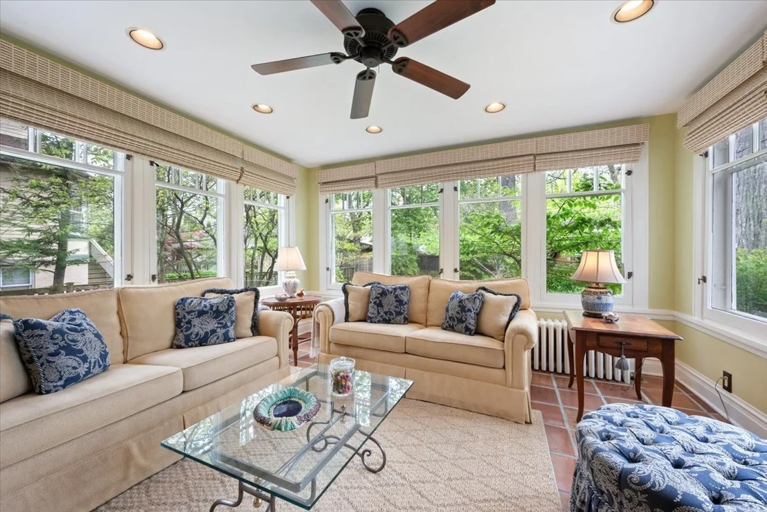 Photo of 2311 Park Place