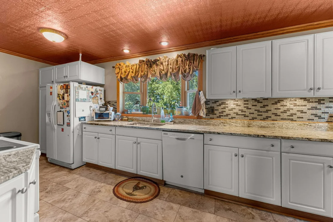 Photo of 1392 RED BRICK Road