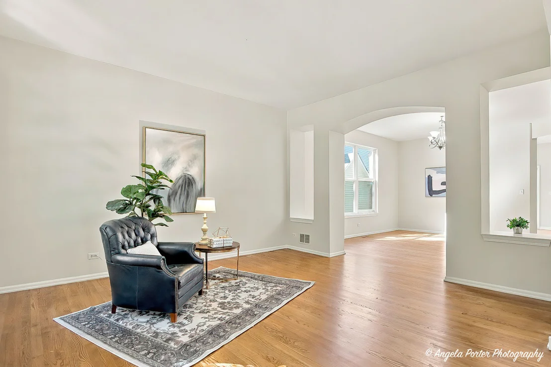 Photo of 606 Barberry Trail