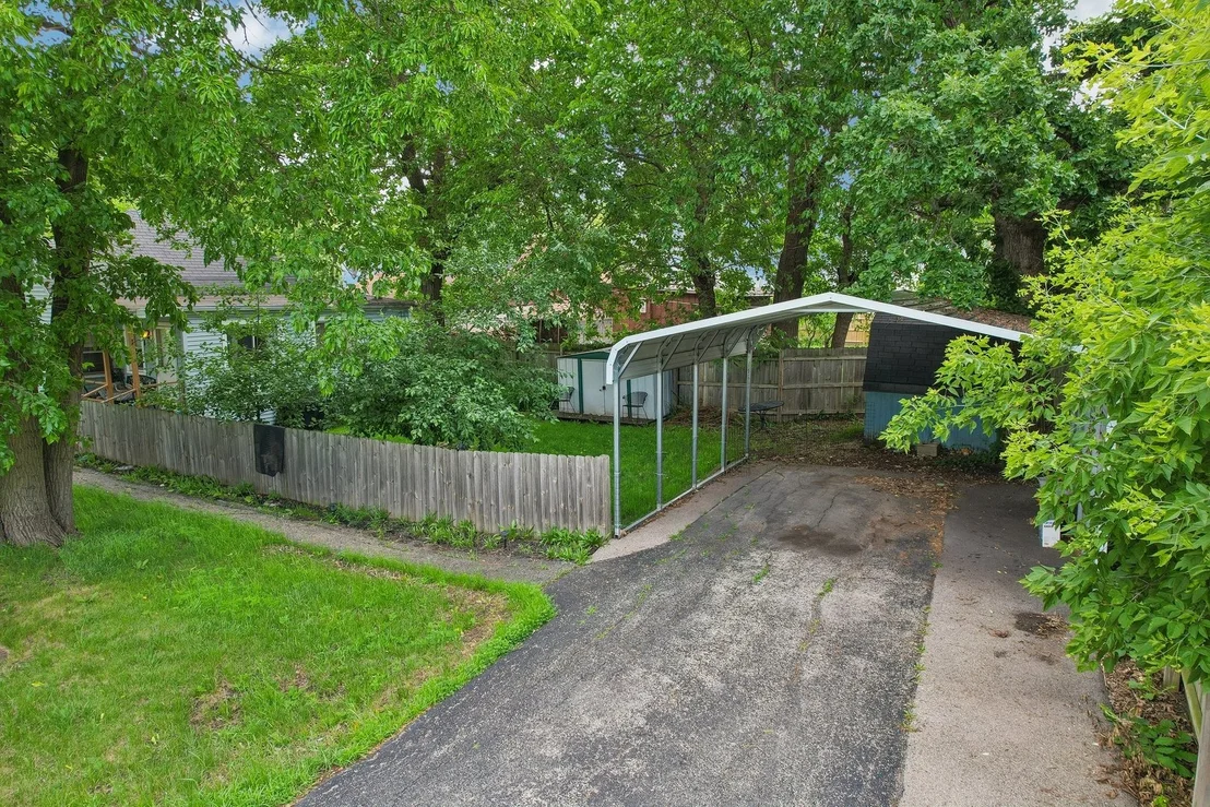 Photo of 121 Beachview Drive