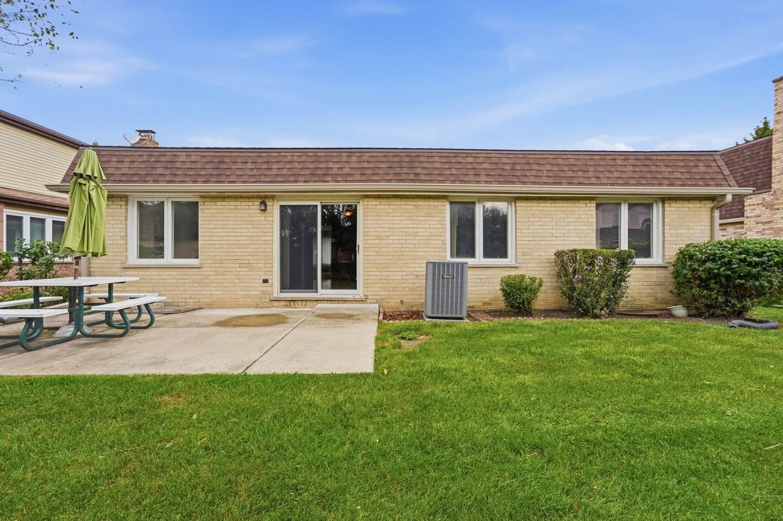 Photo of 139 Harding Avenue