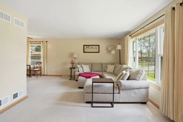 Photo of 549 Willow Lane
