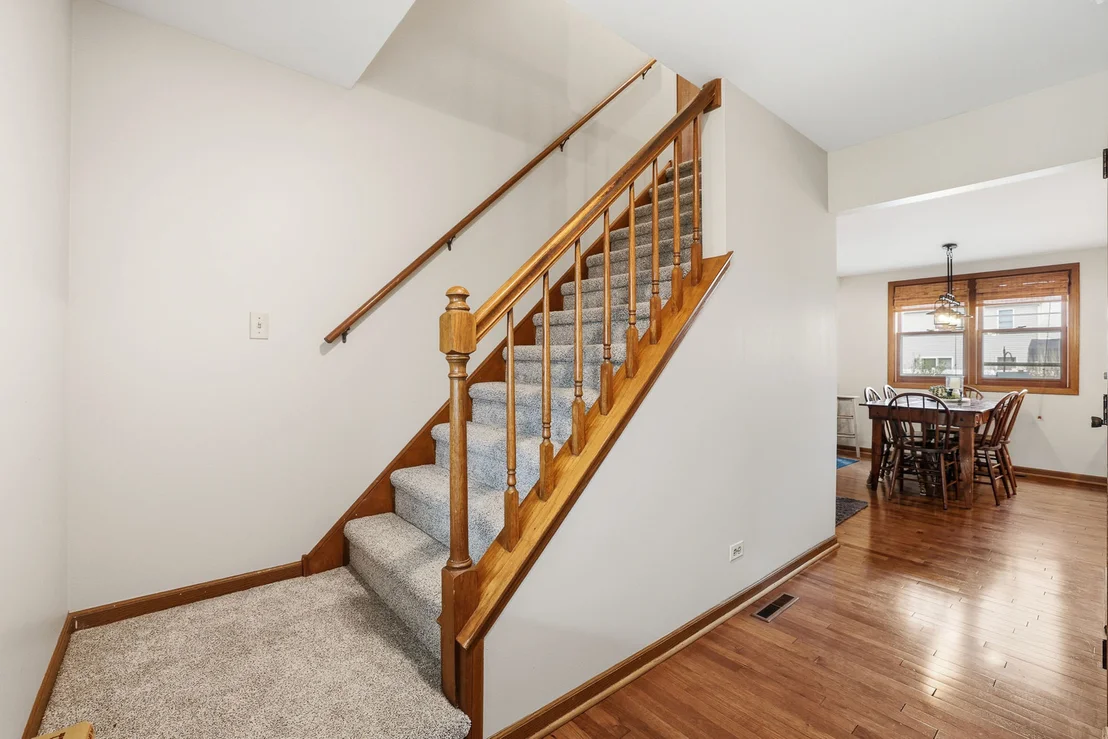 Photo of 637 N Lyle Avenue