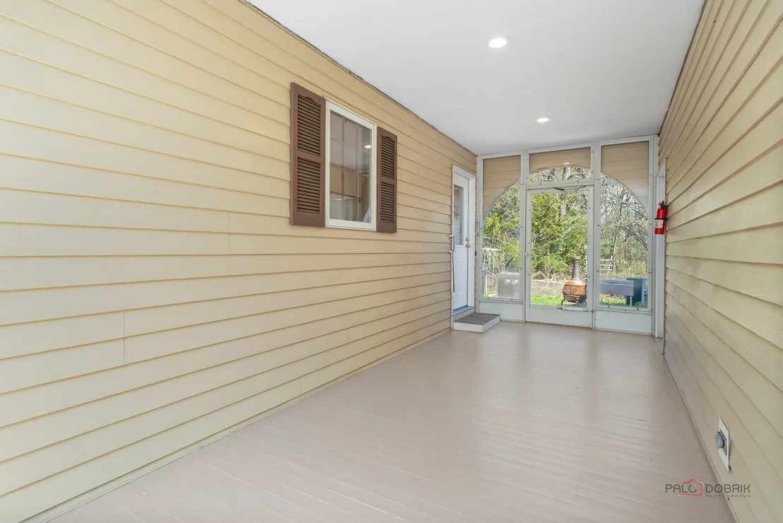 Photo of 807 Burris Avenue