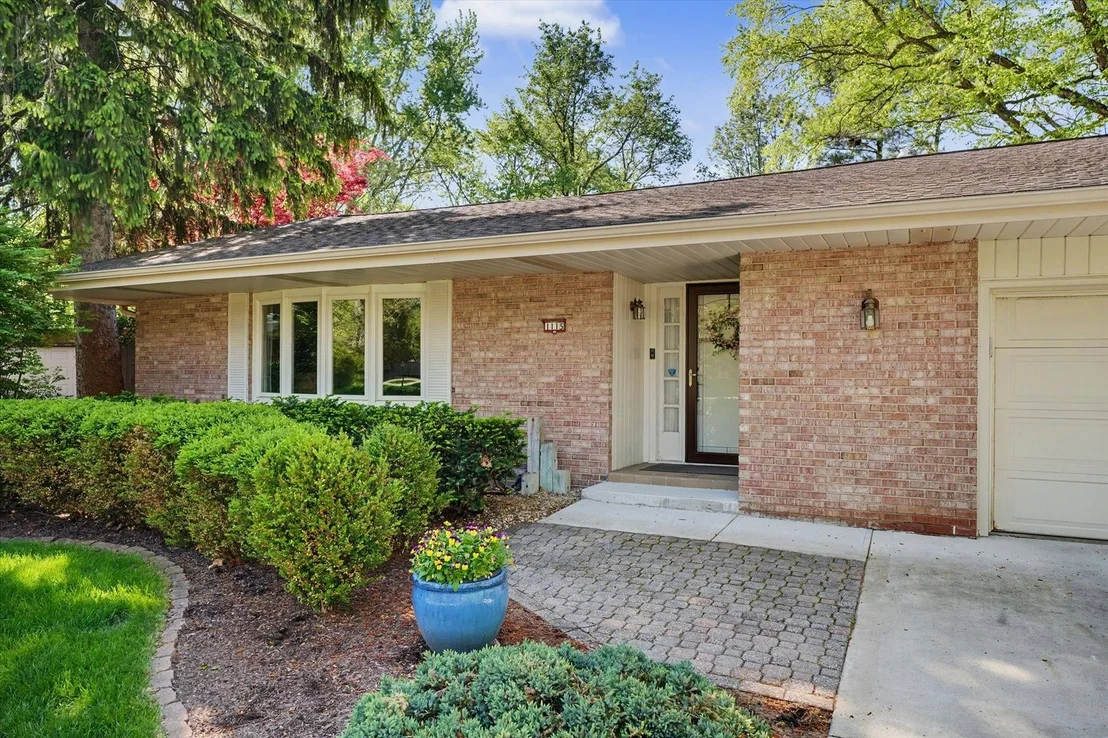 Photo of 1115 Foothill Drive