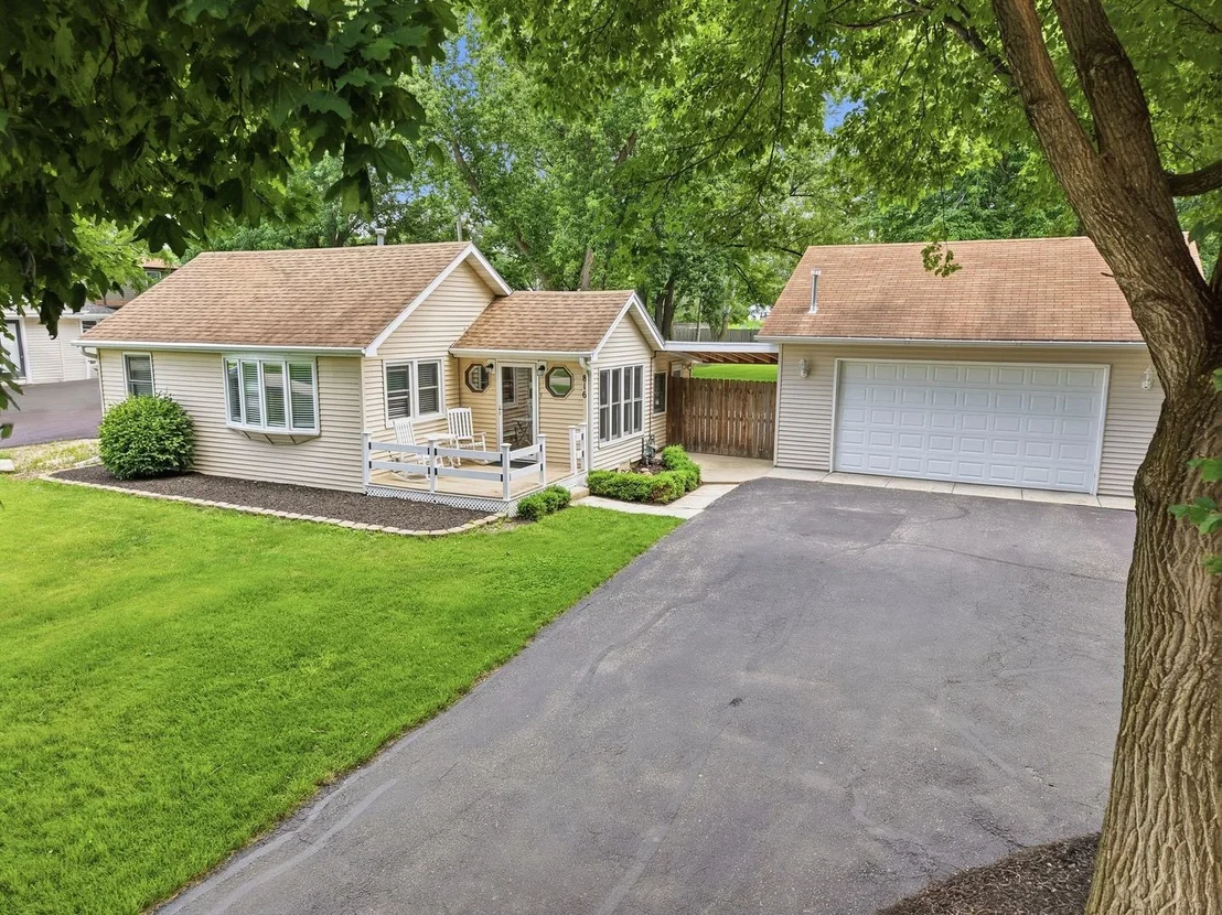 Photo of 816 Ogden Road