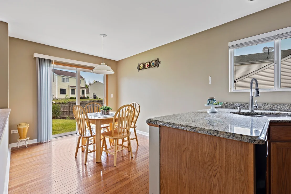 Photo of 907 Mission Boulevard