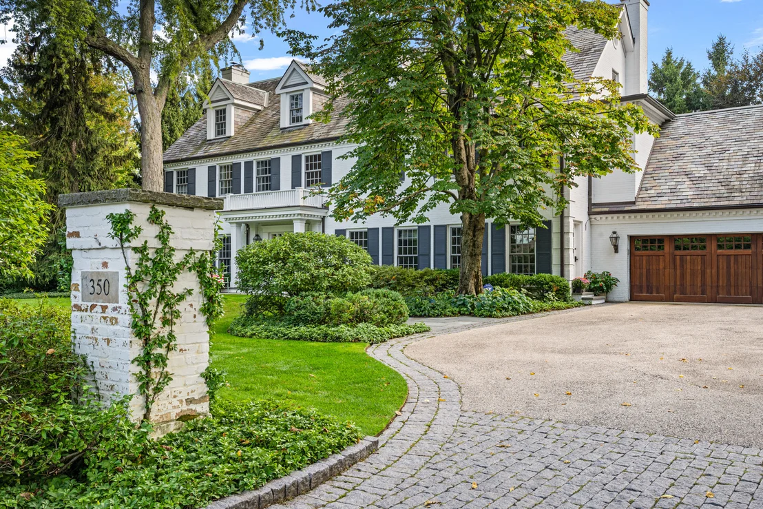 Photo of 350 Willow Road