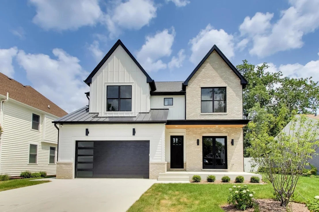 Photo of 787 S Cambridge Avenue