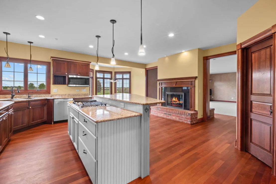Photo of 11N720 Muirhead Road